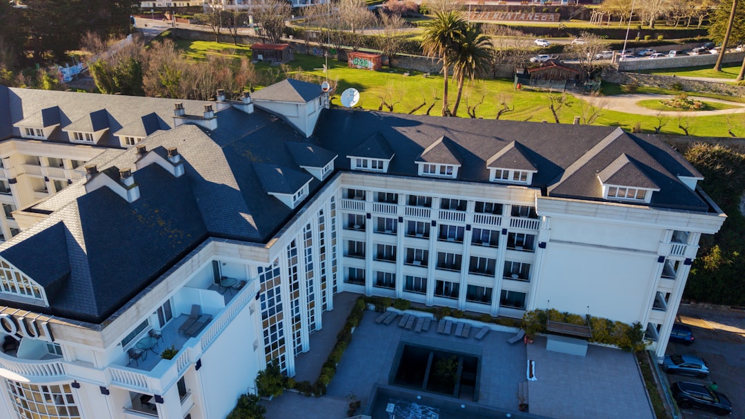 Hotel property representing hospitality insurance cost benchmarks and premium analysis